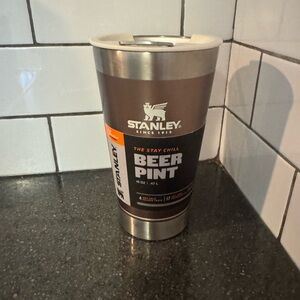 Stanley Brown and Silver Chill Beer Pint